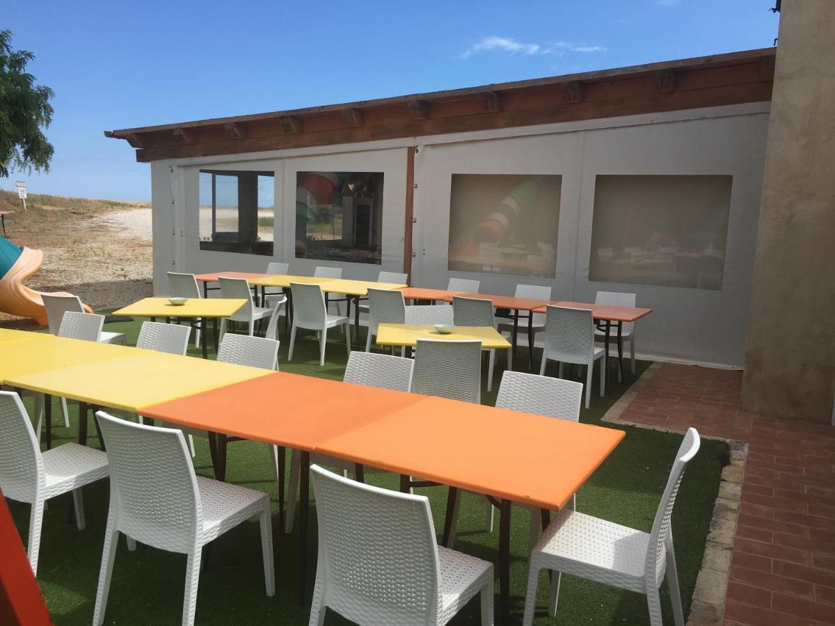 Colle Dei Falchi Pensionat Fermo Exteriör bild