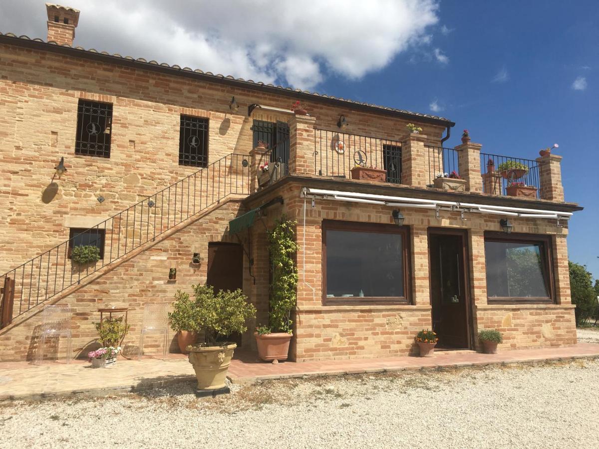 Colle Dei Falchi Pensionat Fermo Exteriör bild